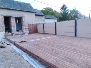 Photo de galerie - Terrasse sur plot réglables 