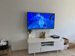 Photo de galerie - Montage d’un meuble télé + accrocher la télé au mur