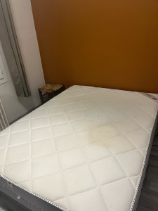 Photo de galerie - Nettoyage de la matela avant