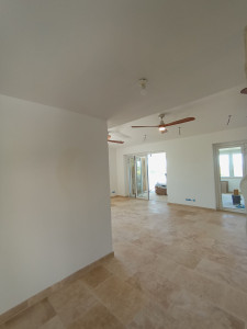 Photo de galerie - Chantier de rénovation sur mesure 
PLACO# PEINTURE ?# ENDUIT FINITION # CARRELAGE 
