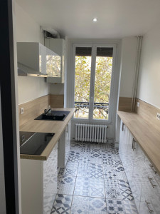 Photo de galerie - Cuisine
Carrelage, meubles, plan de travail, peinture, électricité, plomberie