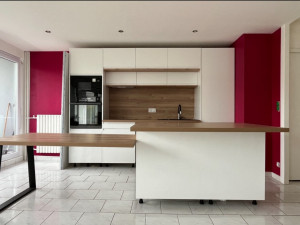 Photo de galerie - Pose de cuisine avec îlot 