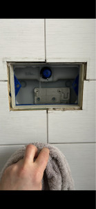 Photo de galerie - Réparations chasse d’eau wc suspendu 