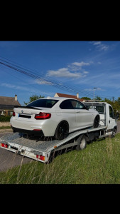 Photo de galerie - Remorquage d'un BMW M240i, prise en charge et transport sécurisé