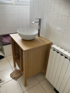 Photo de galerie - Mise en place d’un meuble avec un vasque en remplacement d’un ancien lavabo 