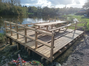 Photo de galerie - Fabrication d'un aménagement sur le canal de Nantes à Brest