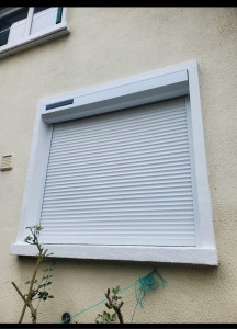 Photo de galerie - Pose d’un volet solaire