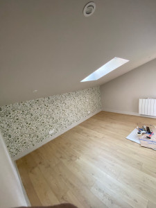 Photo de galerie - Mise en peinture et pose de tapisserie 