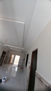 Photo de galerie - La poste d'un plafond BA13 avec peinture intérieur