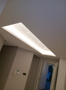 Photo de galerie - Réalisation de deux types d'éclairage direct et indirect 