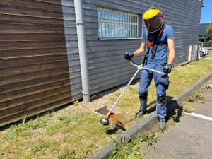 Photo de galerie - Remise en état avant ouverture de magasin