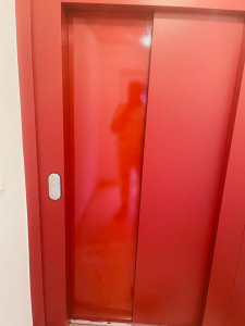 Photo de galerie - Peindre ascenseur