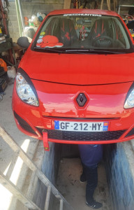 Photo de galerie - Changer les triangles de suspension 