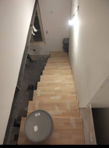 Photo de galerie - Escalier bois intérieur à la maison