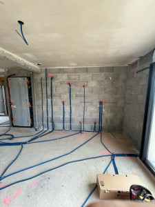 Photo de galerie - Première pose maison individuelle 