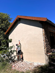 Photo de galerie - Réalisation d'un enduit traditionnel G20 