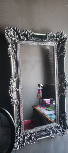 Photo de galerie - Fixation d'un miroir 