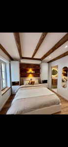 Photo de galerie - Renovation studio. creationde étagère, modification de caisson , pose de parquet 