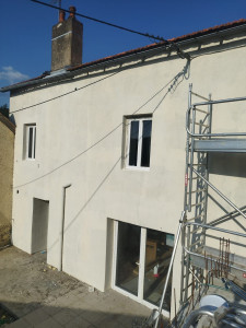 Photo de galerie - Ouverture fenêtre et baie vitré et ravalement de façade 