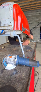 Photo de galerie - Réparation patte fixation carénage scooter