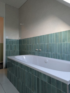 Photo de galerie - Faïence en rénovation de salle de bain