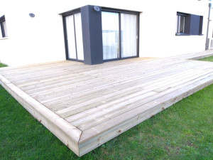 Photo de galerie - Terrasse de 60 M2 en pin autoclave classe 4 