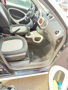 Photo de galerie - Nettoyage coup de frai auto simple 