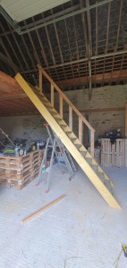 Photo de galerie - Escalaier en bois