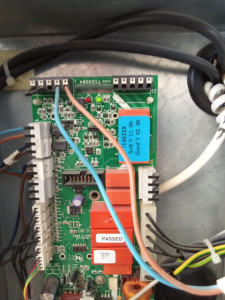 Photo de galerie - Remplacement optocoupleur sur carte.
