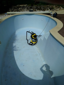 Photo de galerie - Début de rénovation gel-coat