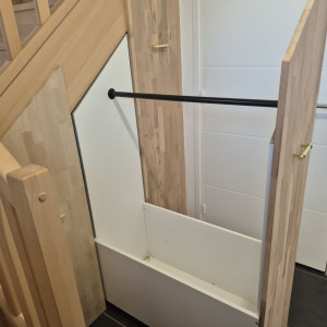 Photo de galerie - Rangement sous escalier 