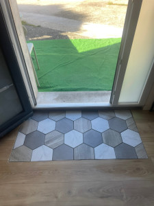 Photo de galerie -  Carrelage encastré dans parquet flottant 