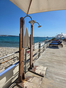 Photo de galerie - A la plage de CANNES 