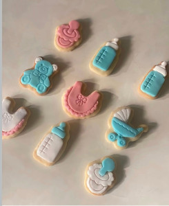 Photo de galerie - Sablés personnalisés gender reveal / anniversaire 