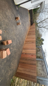 Photo de galerie - Revêtements d’un vieux mur en bois exotique 