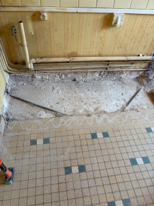 Photo de galerie - Cassage dalle plus évacuation 