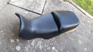 Photo de galerie - Réfection selle de moto 
