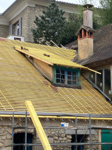 Photo de galerie - Bonjour la société air 2 eau spécialisé dans la Toiture vous propose ses services pour la rénovation de votre Toiture