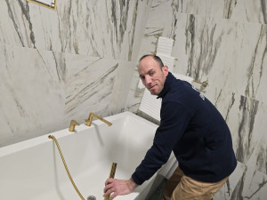 Photo de galerie - Pose de robinetterie baignoire 