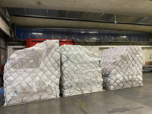 Photo de galerie - Des PMC prêts pour le dépotage 