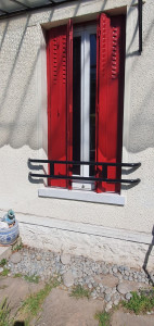 Photo de galerie - Rénovation de persiennes.