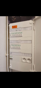 Photo de galerie - Pose nouveau tableau électrique neuf selon norme NFC 15-100