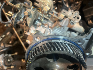 Photo de galerie - Depose pompe à injection sur 4x4 pajero