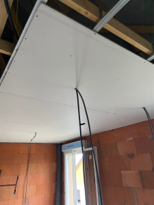 Photo de galerie - Pose de B13 au plafond 