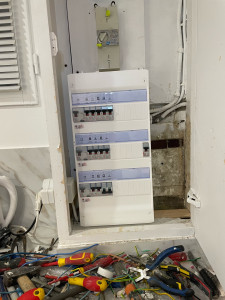 Photo de galerie - Remplacement du tableaux électriques (nouveau tableaux)