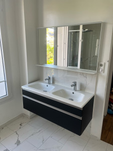 Photo de galerie - Meuble vasque 