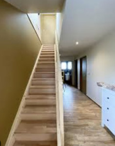 Photo de galerie - Revêtement sols intérieur posé escalier



 peinture et tapisserie revêtement sol pose escalier 