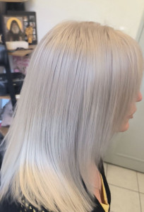 Photo de galerie - Blonde lumineux 