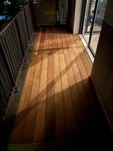 Photo de galerie - Terrasse bois exotique sur plot  