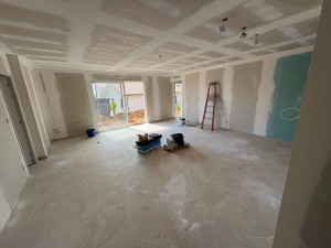 Photo de galerie - Préparation des mur et plafond pour une mise en peinture maison neuve